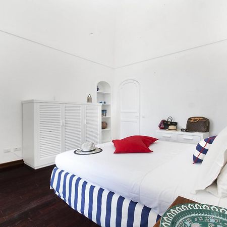 Amore Rentals - Villa Lo Scoglio Positano Exteriör bild