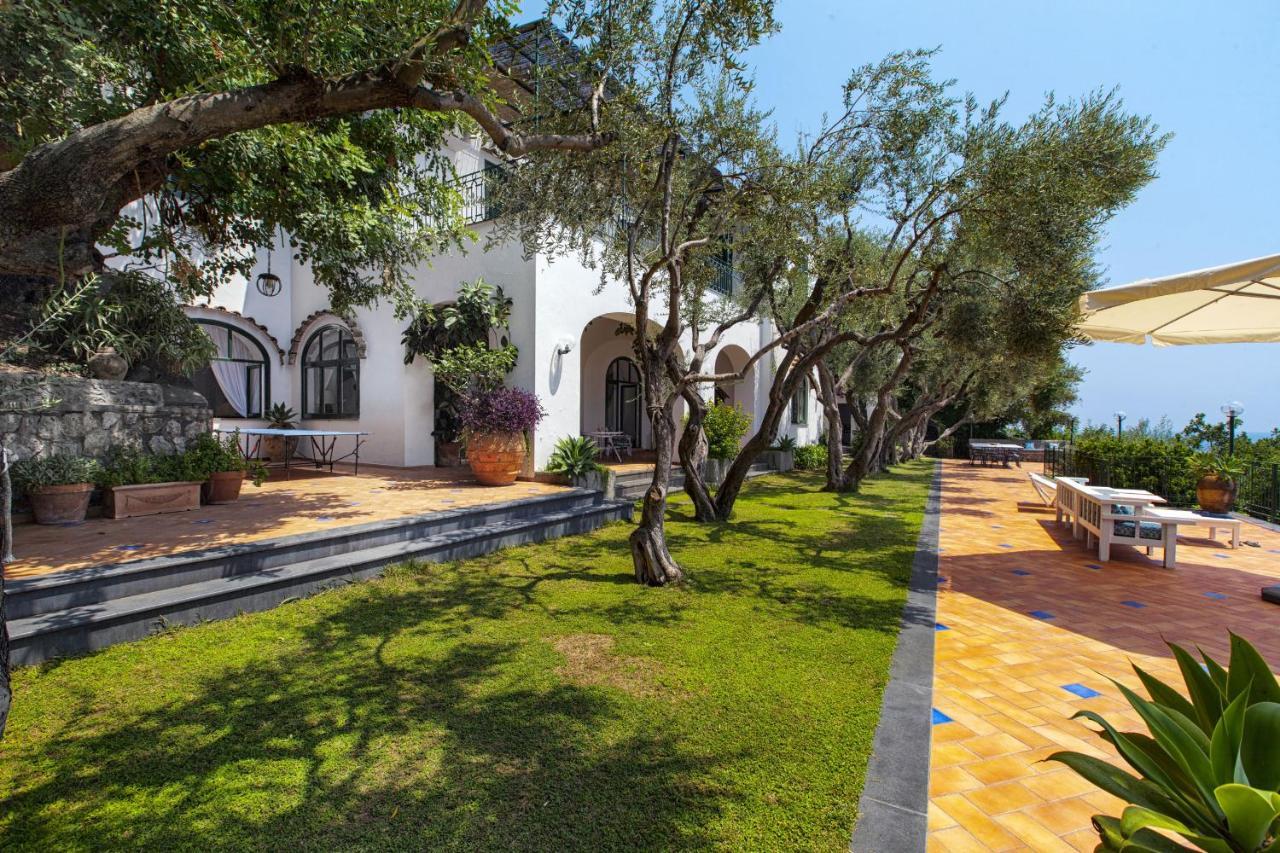 Amore Rentals - Villa Lo Scoglio Positano Exteriör bild