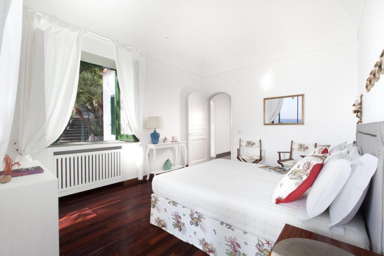 Amore Rentals - Villa Lo Scoglio Positano Exteriör bild