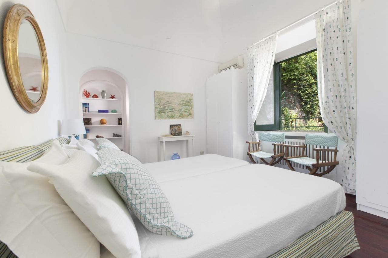 Amore Rentals - Villa Lo Scoglio Positano Exteriör bild